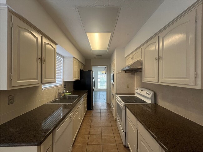 Photo - 7026 Lacy Hill Dr