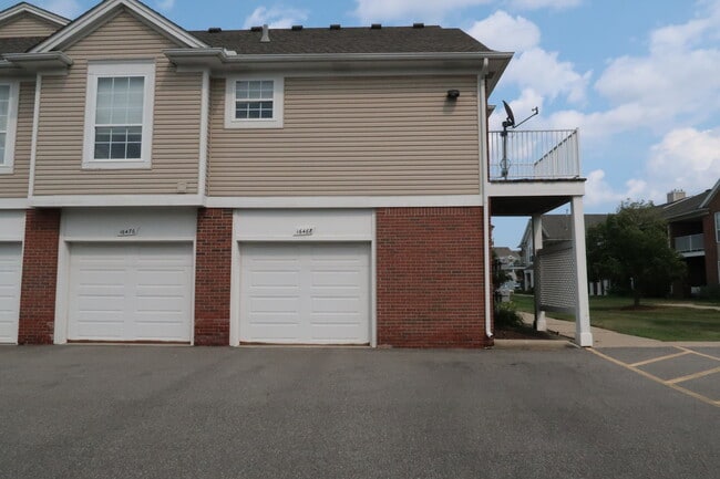 Photo - 16468 Radison Dr Unit 258