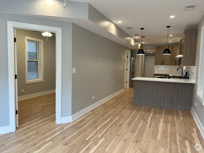 Building Photo - 1843 S Wood St Rental