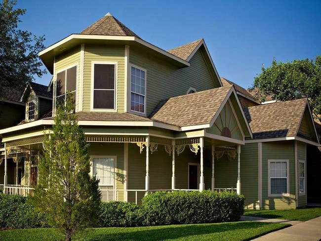 Victoria Village - Square9 - Victoria Village Rental