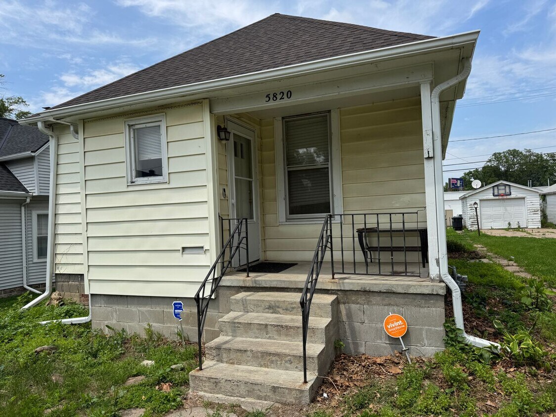 Charming Updated 2-Bed Ranch in the Heart ... - Charming Updated 2-Bed Ranch in the Heart ...