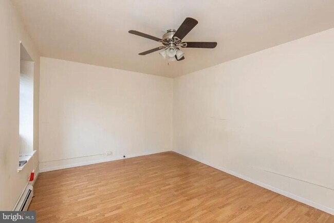 Photo - 235 Hermitage St