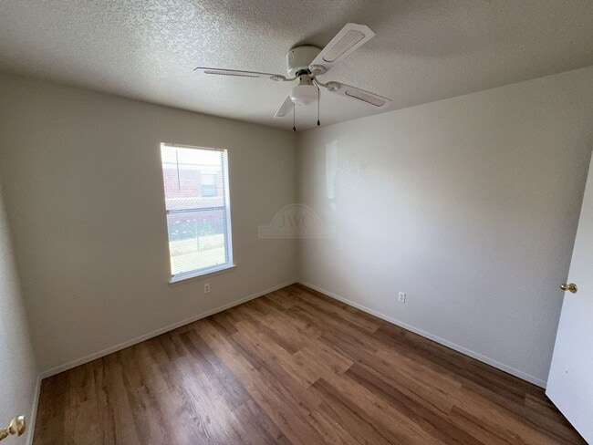 Photo - 621 Deloris Dr