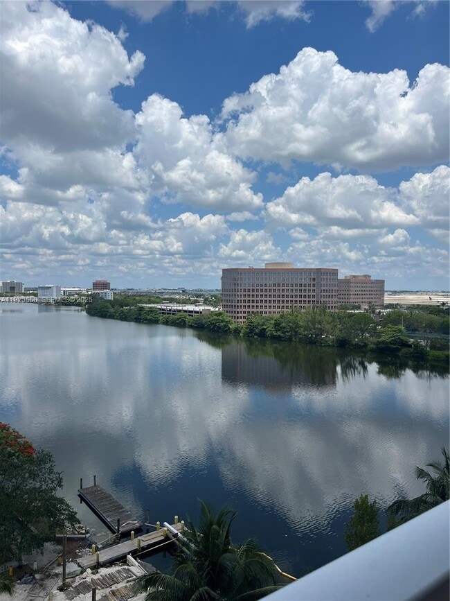 Building Photo - 5099 NW 7th St Unit 1005