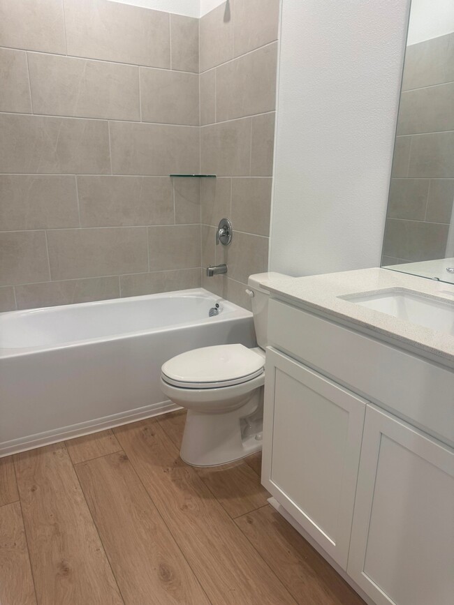 Photo - 5156 Flaxleaf St