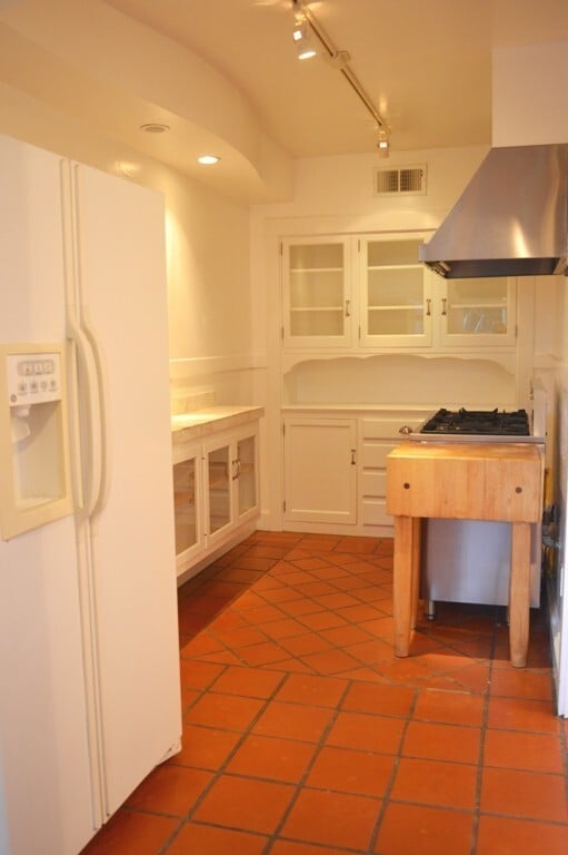 Photo - LowCres2 Unit #1