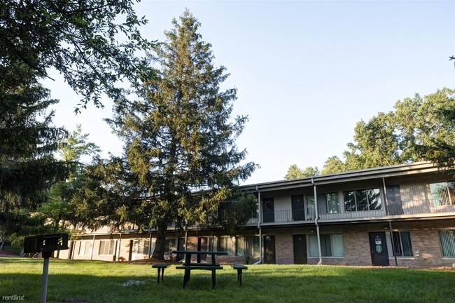 Photo - 1804 Hamilton Rd