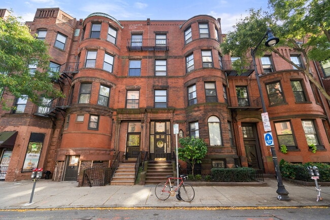 Building Photo - 499 Beacon Street