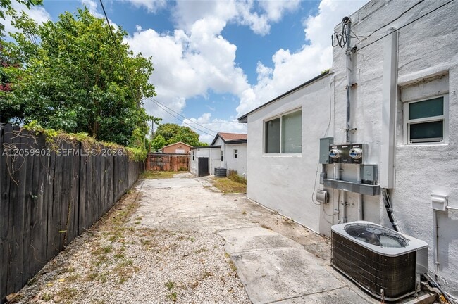 Photo - 9050 NW 31st Ct Unit 3