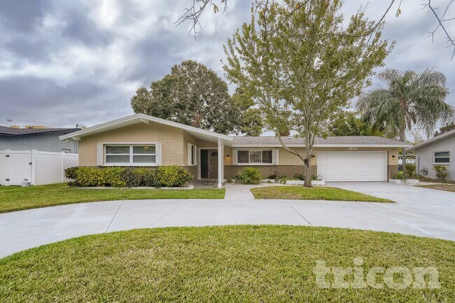 Photo - 1641 Patlin Cir N