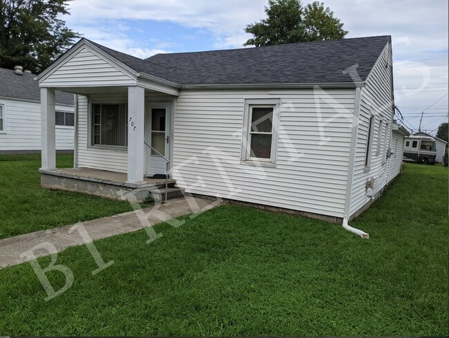 Building Photo - 707 S Vine St