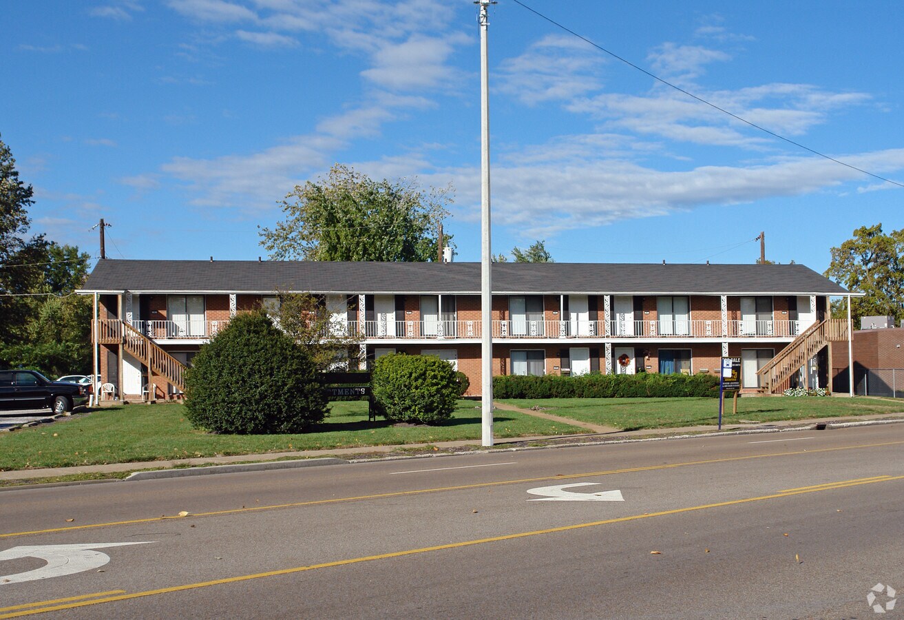 Photo - 3600 W Main St Apartments