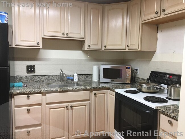 1 Colonial Village Dr Unidad 10