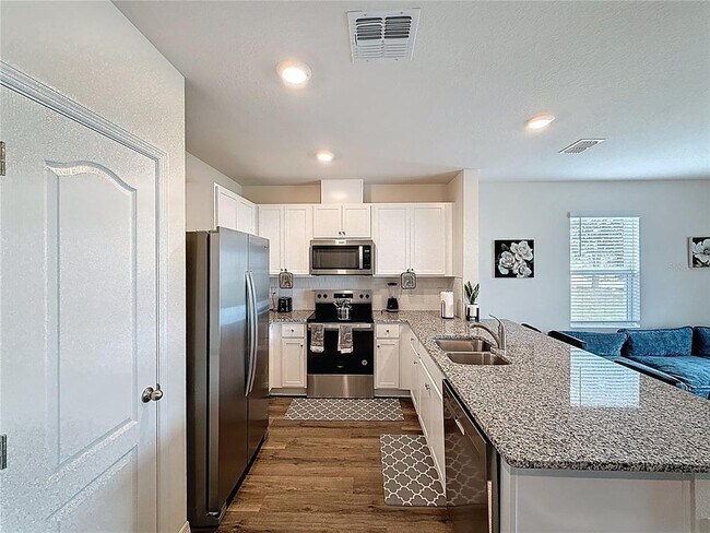 Photo - 1303 Tallowwood Ln