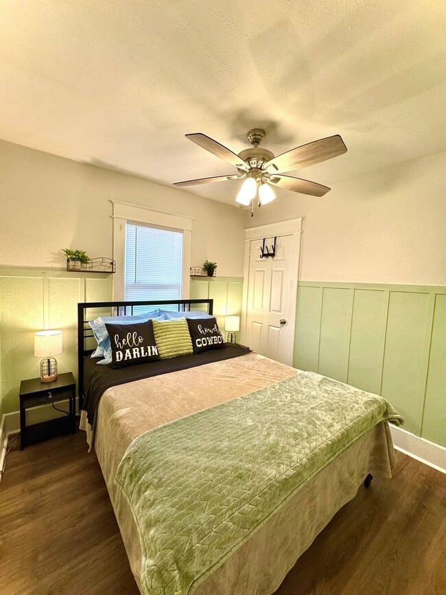 Bedroom 2 - 1134 Chalfant St