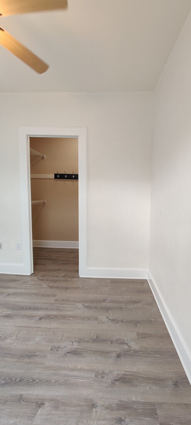 Photo - 1916 7th Ave W