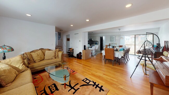 Photo - 22 Broadlawn Park Unit 2