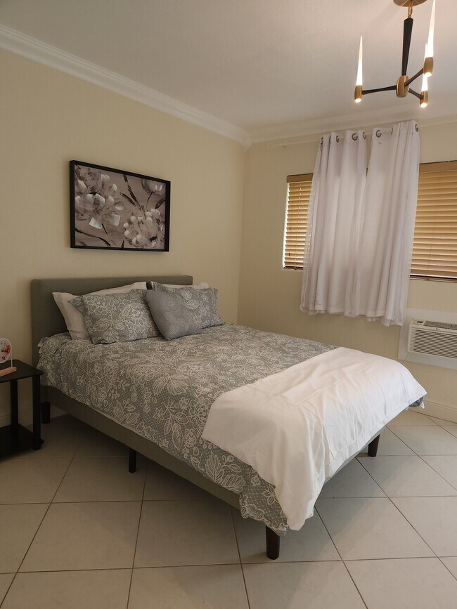 Bedroom - 600 Layne Blvd Unit 223