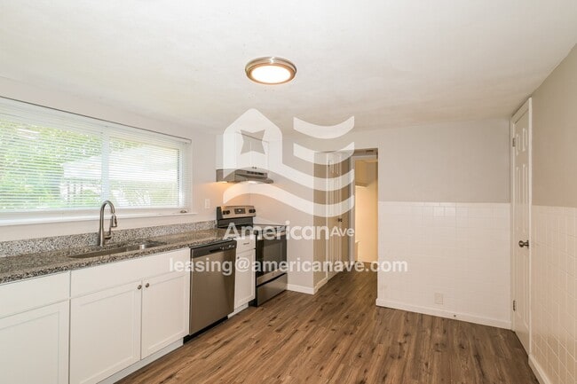 26 Williams Blvd