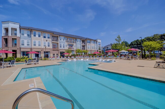 Holly Crest Apartments