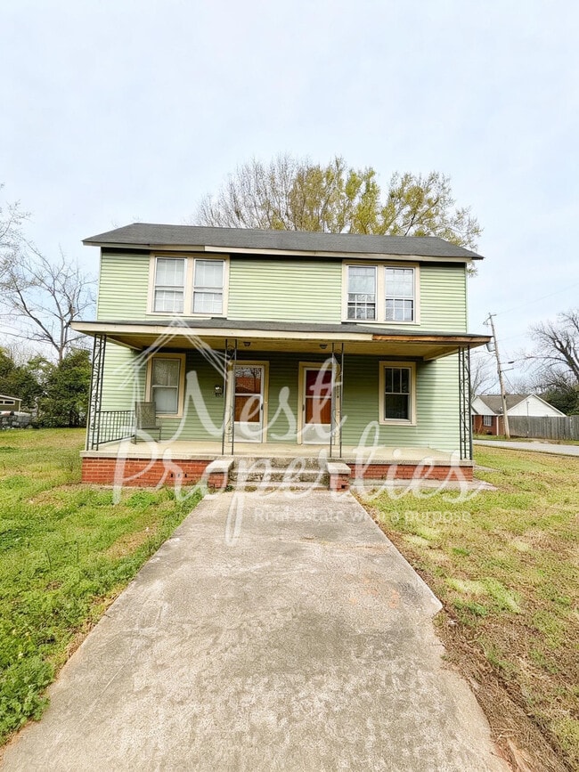 Building Photo - 625 O'Neal St