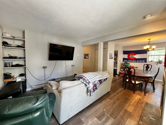 Photo - Great Campus West 2 Bed 1 Bath Available!