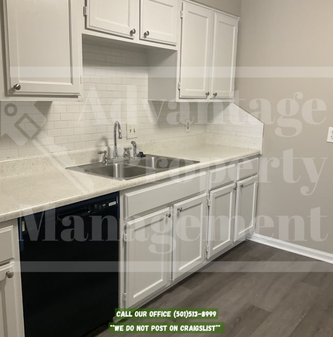 Photo - 1955 Keathley Dr