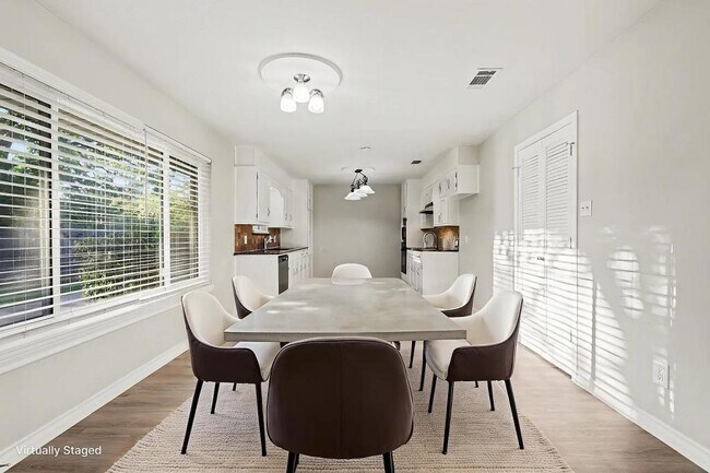 Photo - 4900 Ridgeline Dr