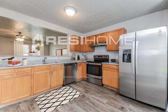 Photo - 1703 Red Cloud Dr