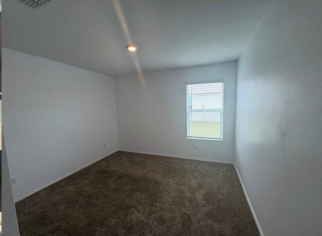 Photo - 1320 Haymarket Rd