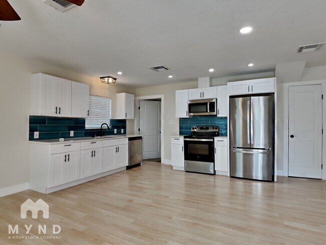 Photo - 115 Fredonia St