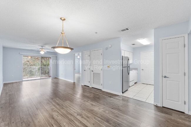 Photo - 4276 Calinda Ln Unidad Apt 142