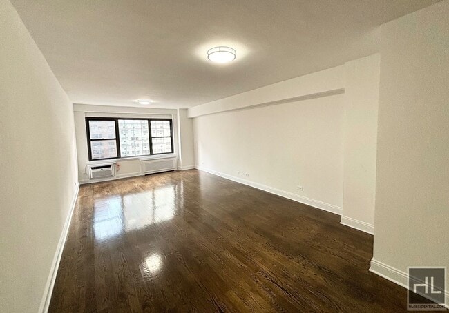 Photo - EAST 57 STREET Unit 10G