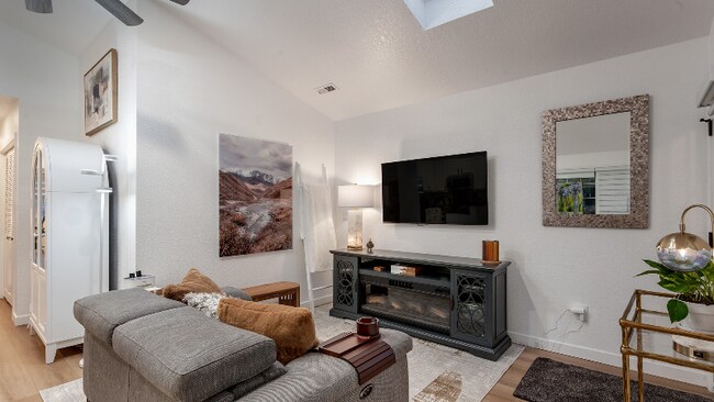 Photo - 15270 SW Springdale Ct