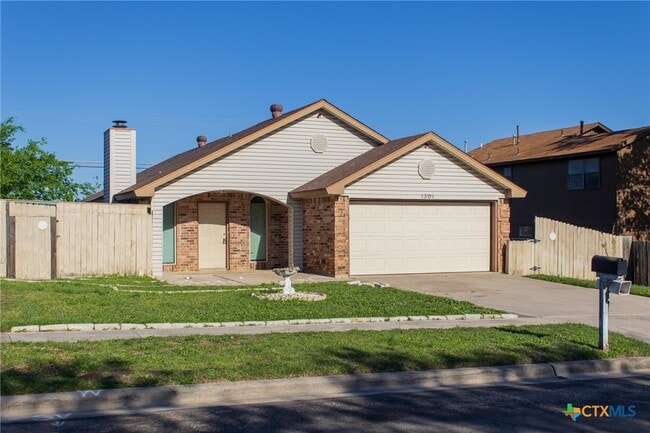 Photo - 1301 Westway Dr House