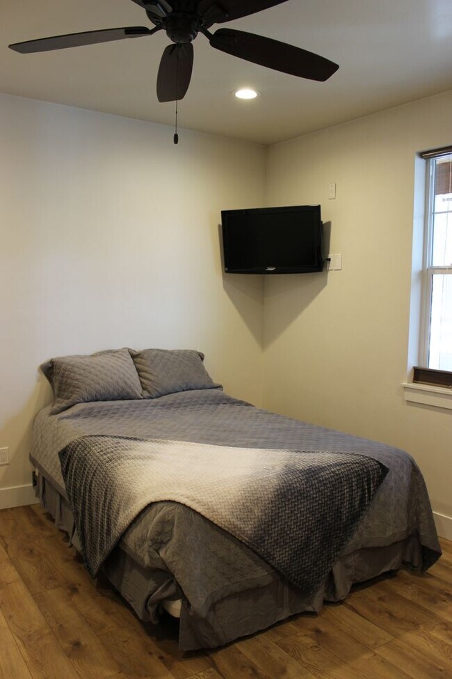 Furnished Studio Near Old Mill Utilities... Rental House Rental in Bend, OR