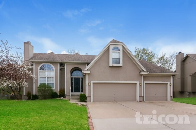 Building Photo - 4145 SW Flintrock Dr