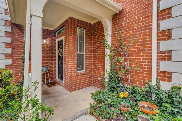 Photo - 516 Legends Dr