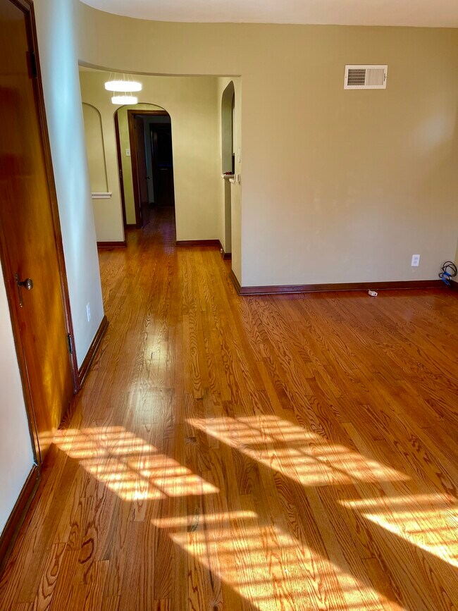 Photo - 6223 Eichelberger St Unit 6223 Eicheberger street.