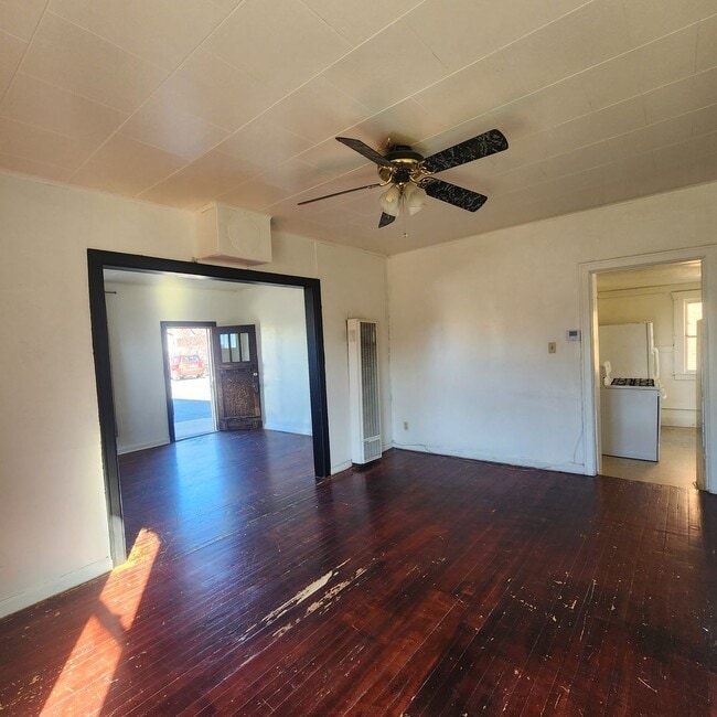 Photo - 312 W Aluminum St Unit 312 W Aluminum