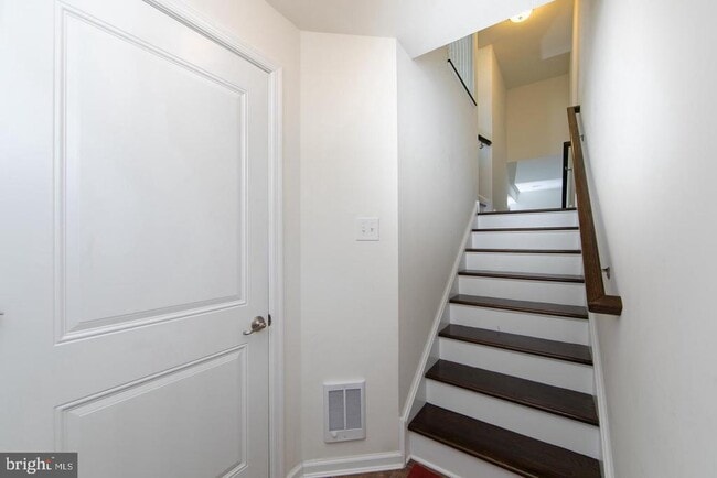 Photo - 28 Regency Ct