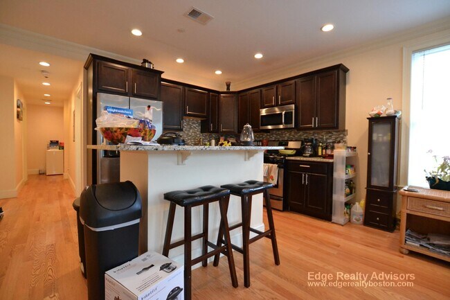 Photo - 11 Sparhawk St Unit 3