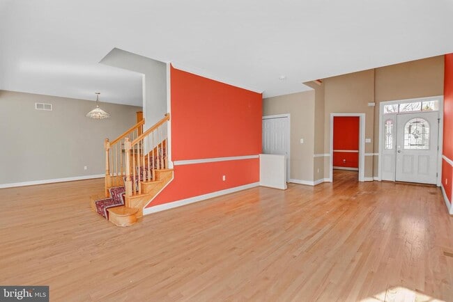 Photo - 63 Old Barn Dr