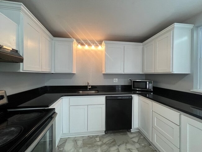 Photo - 125 N 9th St