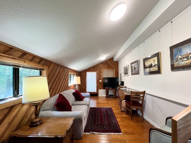 Photo - 3138 Browns Valley Rd Unit Cottage Loft