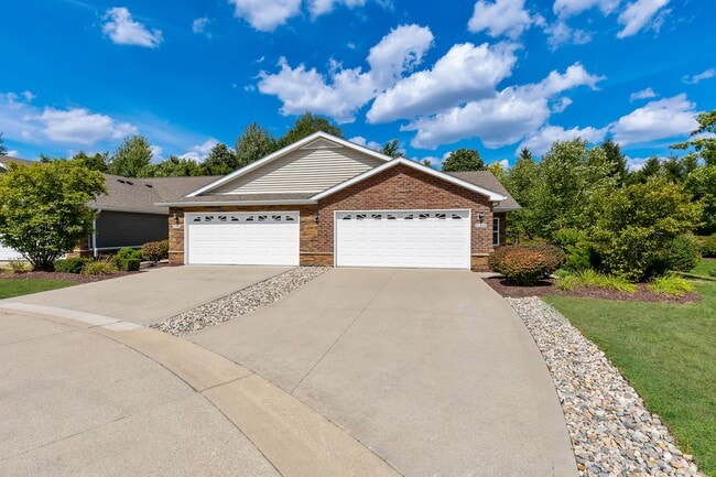 Photo - Redwood Canton