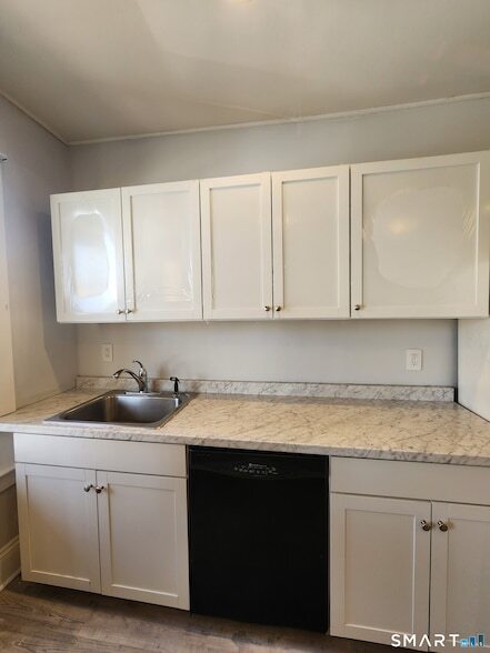 Photo - 458 Hillside Ave