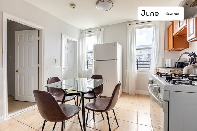 Photo - 102 Tyler St