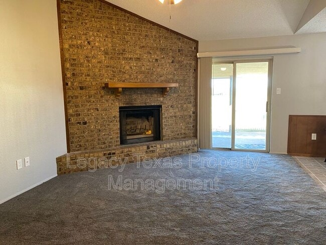 Photo - 1413 Berry Dr