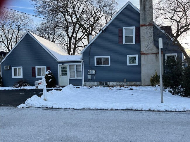 Photo - 1101 Broadway St